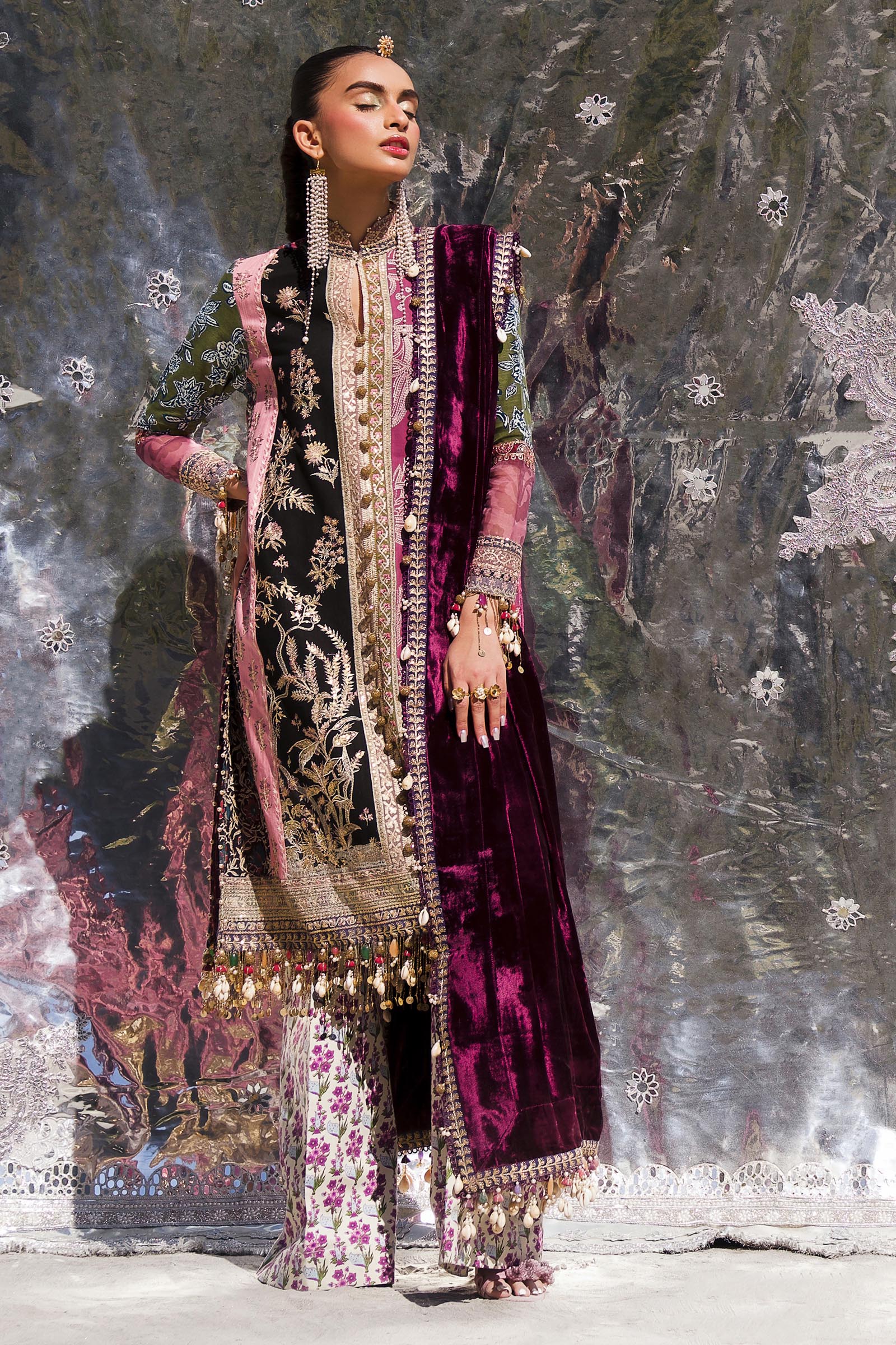 Sana Safinaz | Winter Shawl 24 | Velvet S241-006A-3CP - House Of Hania