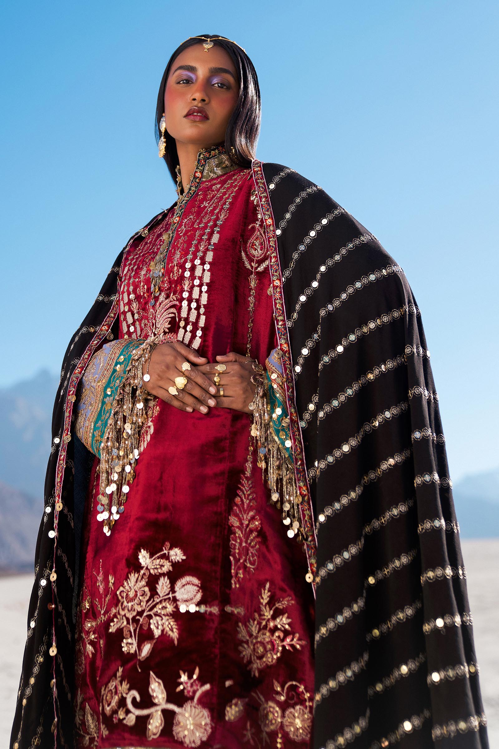 Sana Safinaz | Winter Shawl 24 | Velvet V241-002-3CP - House Of Hania