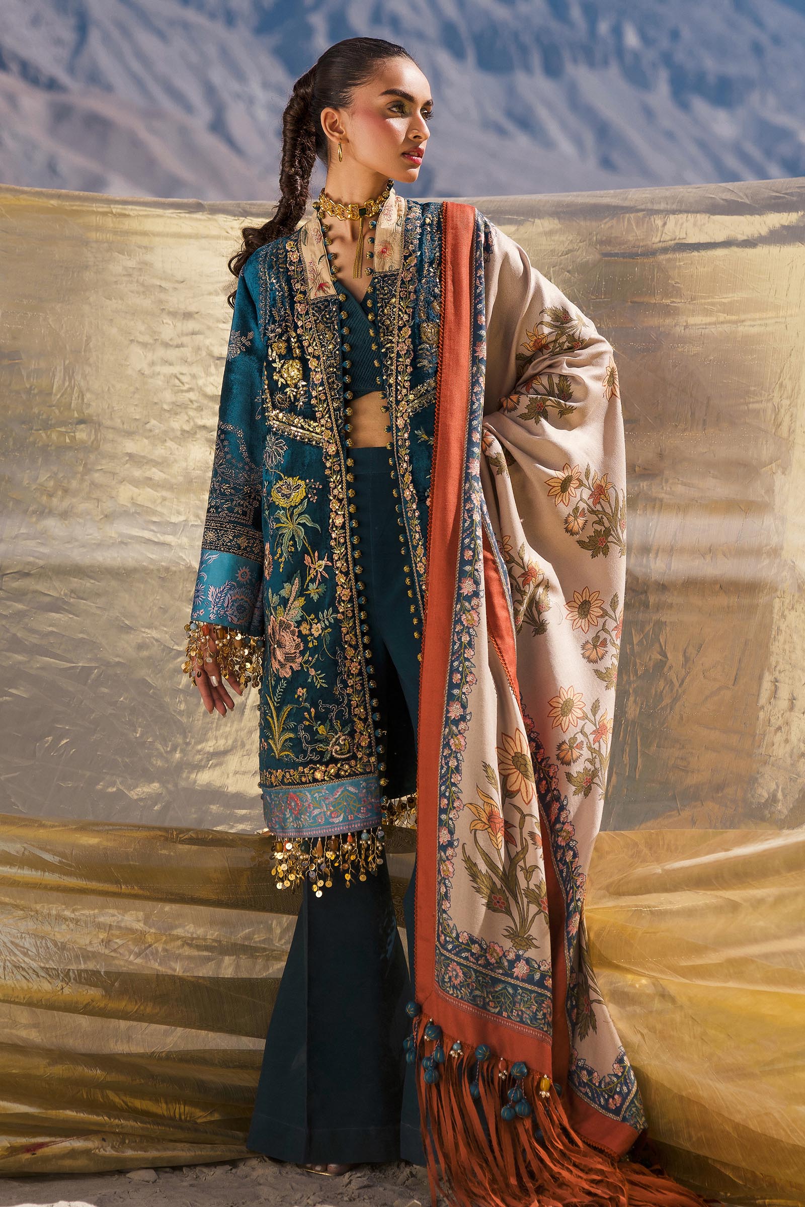 Sana Safinaz | Winter Shawl 24 | Velvet V241-003-3CP - House Of Hania