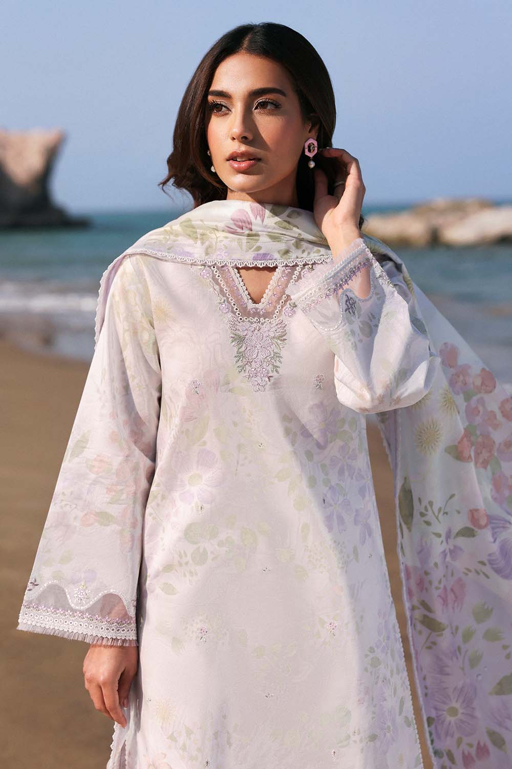 Seran | Afsanah Lawn 25 | HELIN - House Of Hania