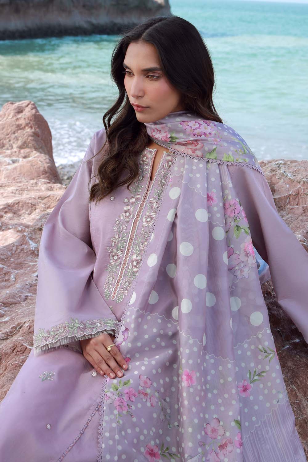 Seran | Afsanah Lawn 25 | NIHAL - House Of Hania