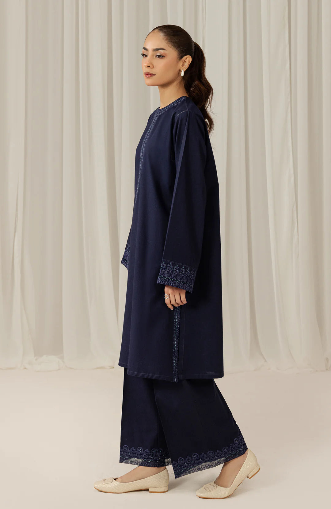 Seran | Winter Pret '25 | Nivara | 2 pc - House Of Hania