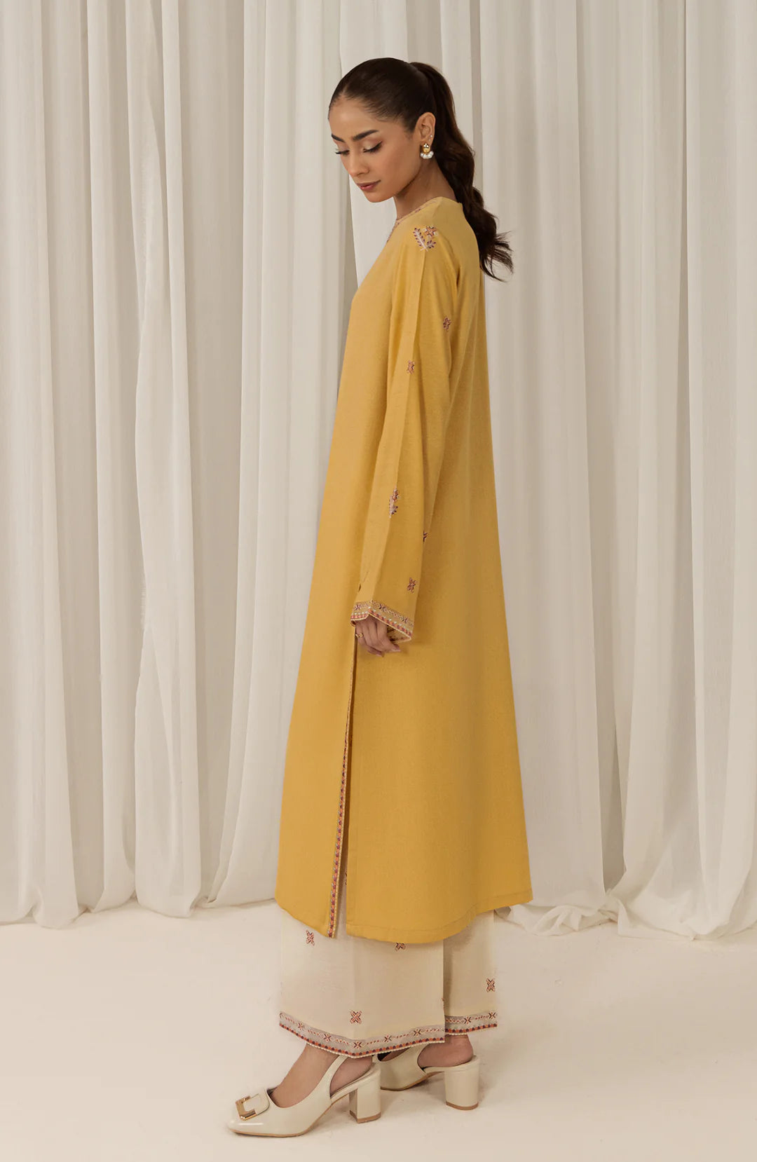 Seran | Winter Pret '25 | Saffron | 2 pc - House Of Hania
