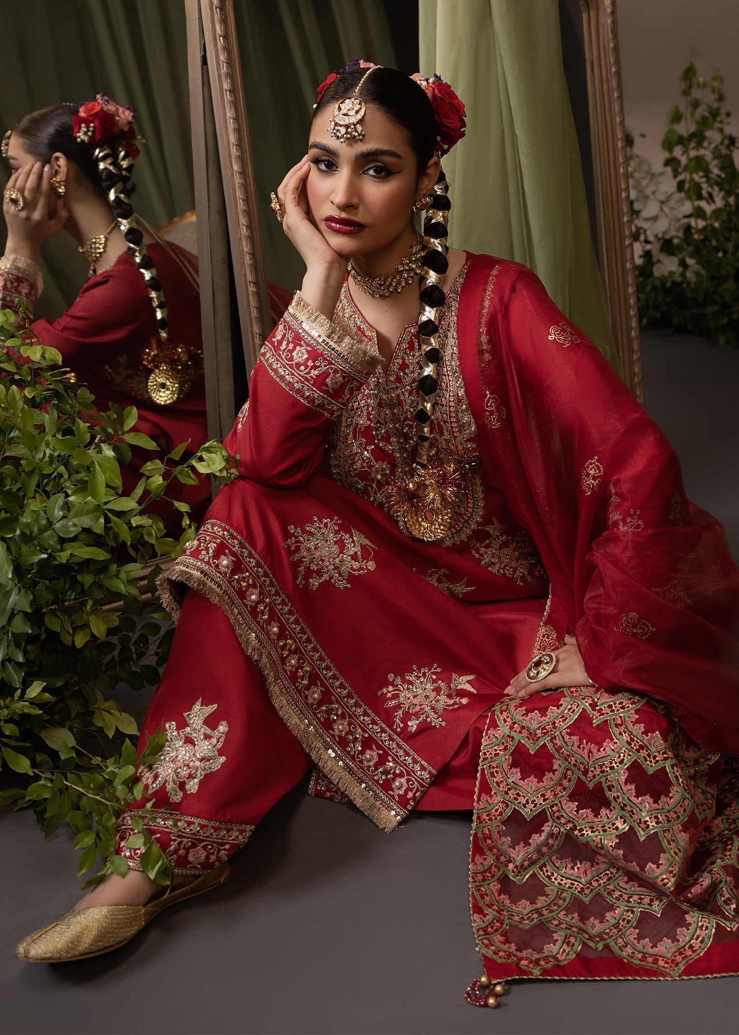 Shurooq | Garden of Dream | Crimson - House Of Hania