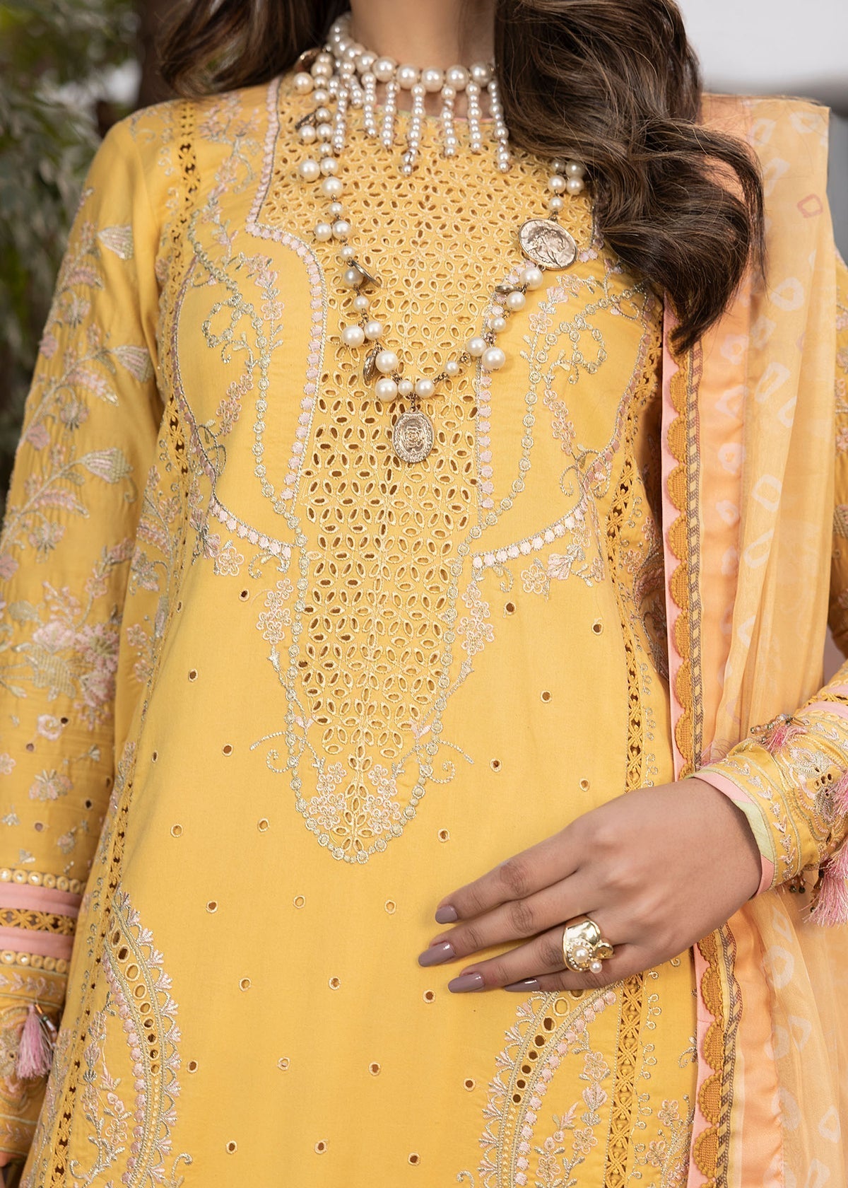 Shurooq | Luxury Lawn 25 | Abigail - House Of Hania