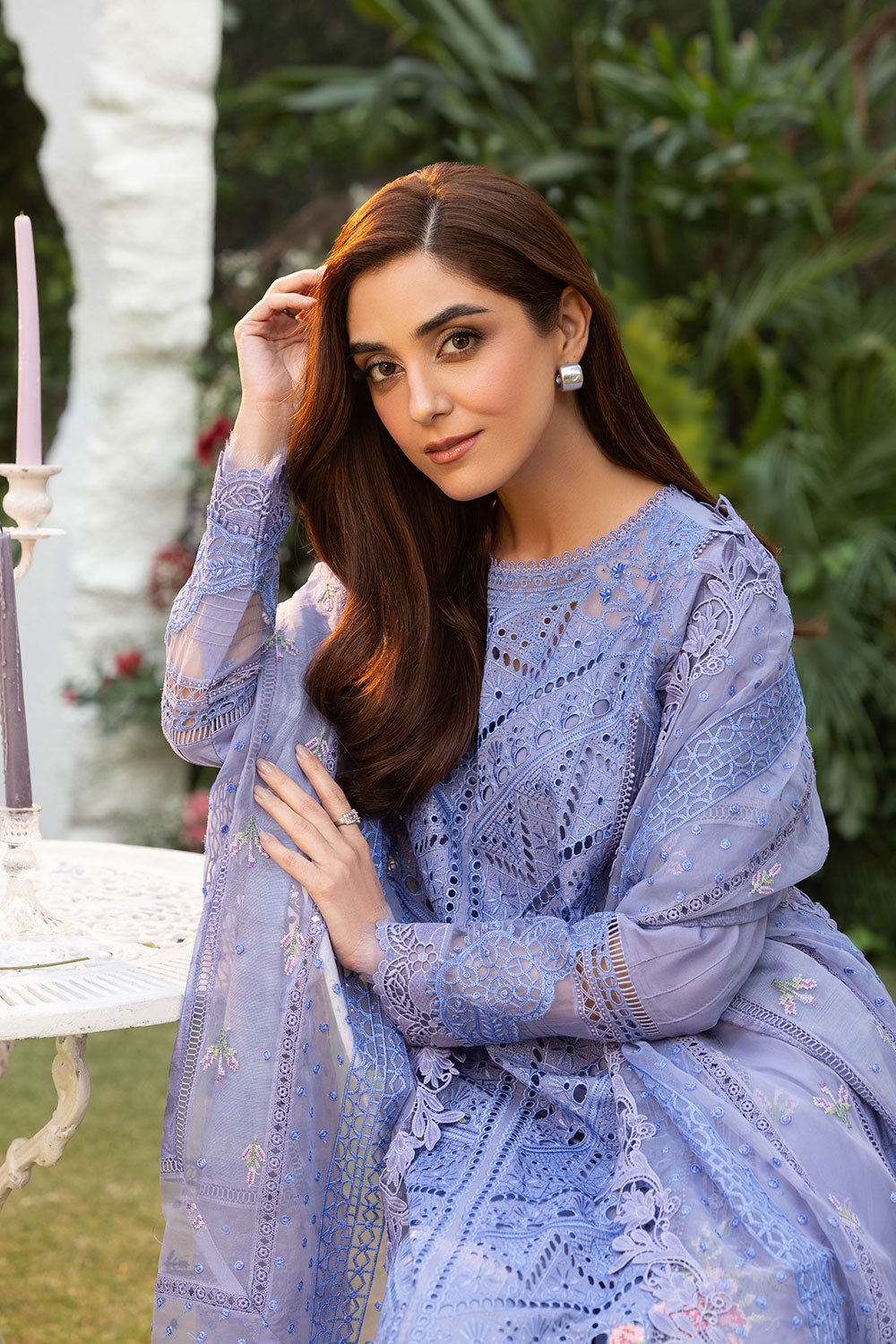 Sobia Nazir | Luxury Lawn 25 | 10B - House Of Hania