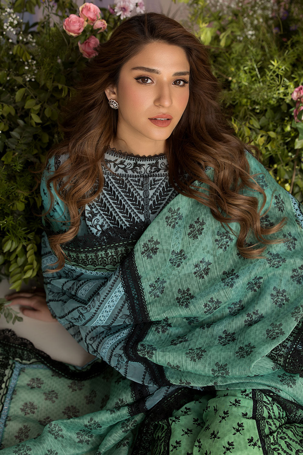 Sobia Nazir | Luxury Lawn 25 | 12A - House Of Hania