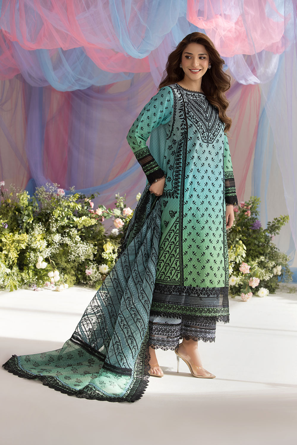 Sobia Nazir | Luxury Lawn 25 | 12A - House Of Hania