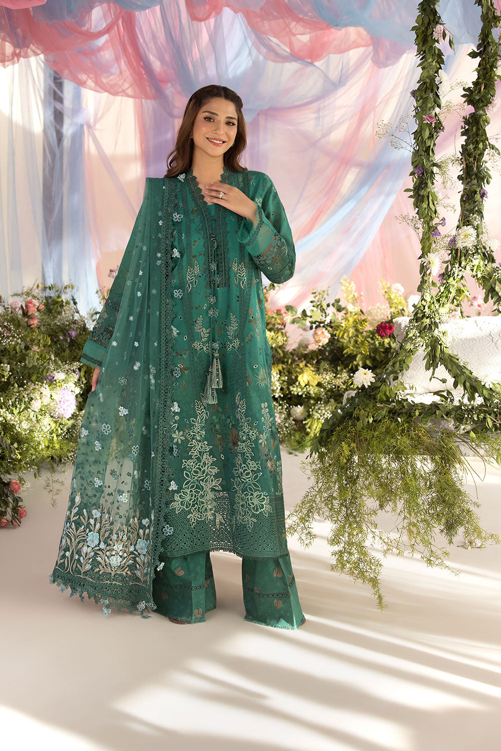 Sobia Nazir | Luxury Lawn 25 | 15B - House Of Hania