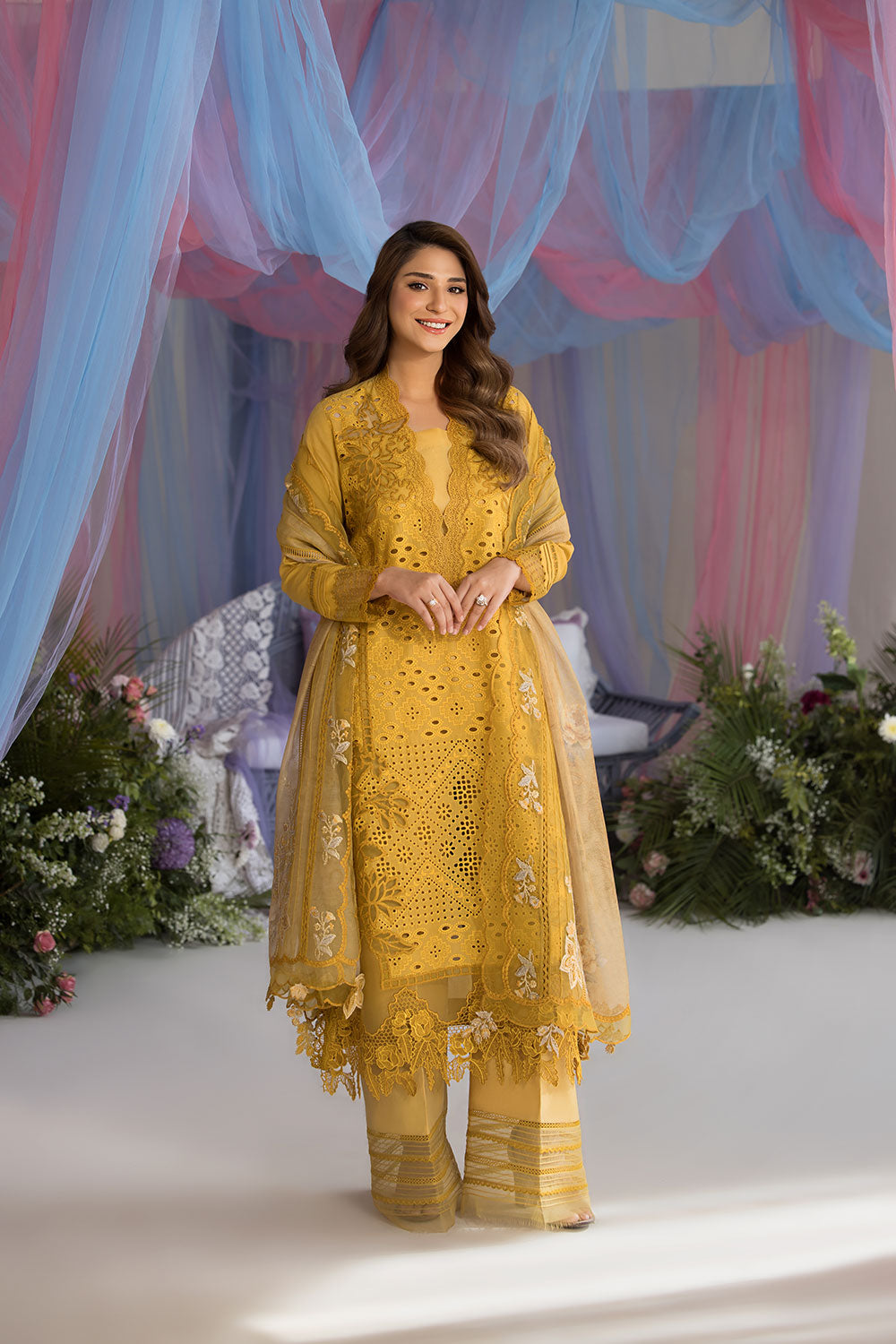 Sobia Nazir | Luxury Lawn 25 | 1A - House Of Hania