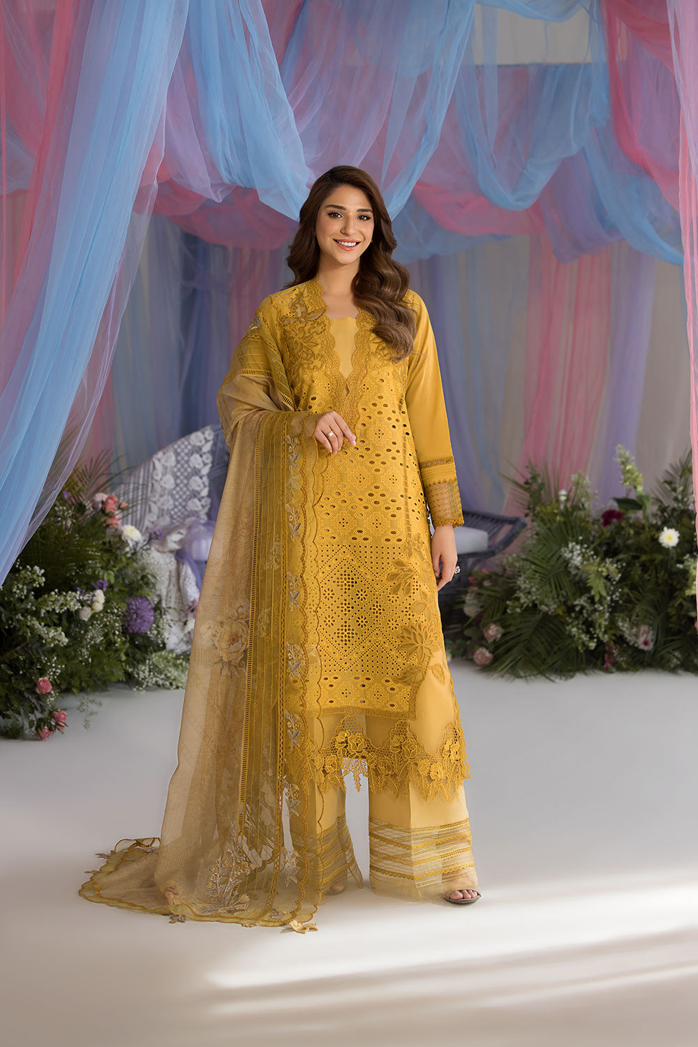Sobia Nazir | Luxury Lawn 25 | 1A - House Of Hania