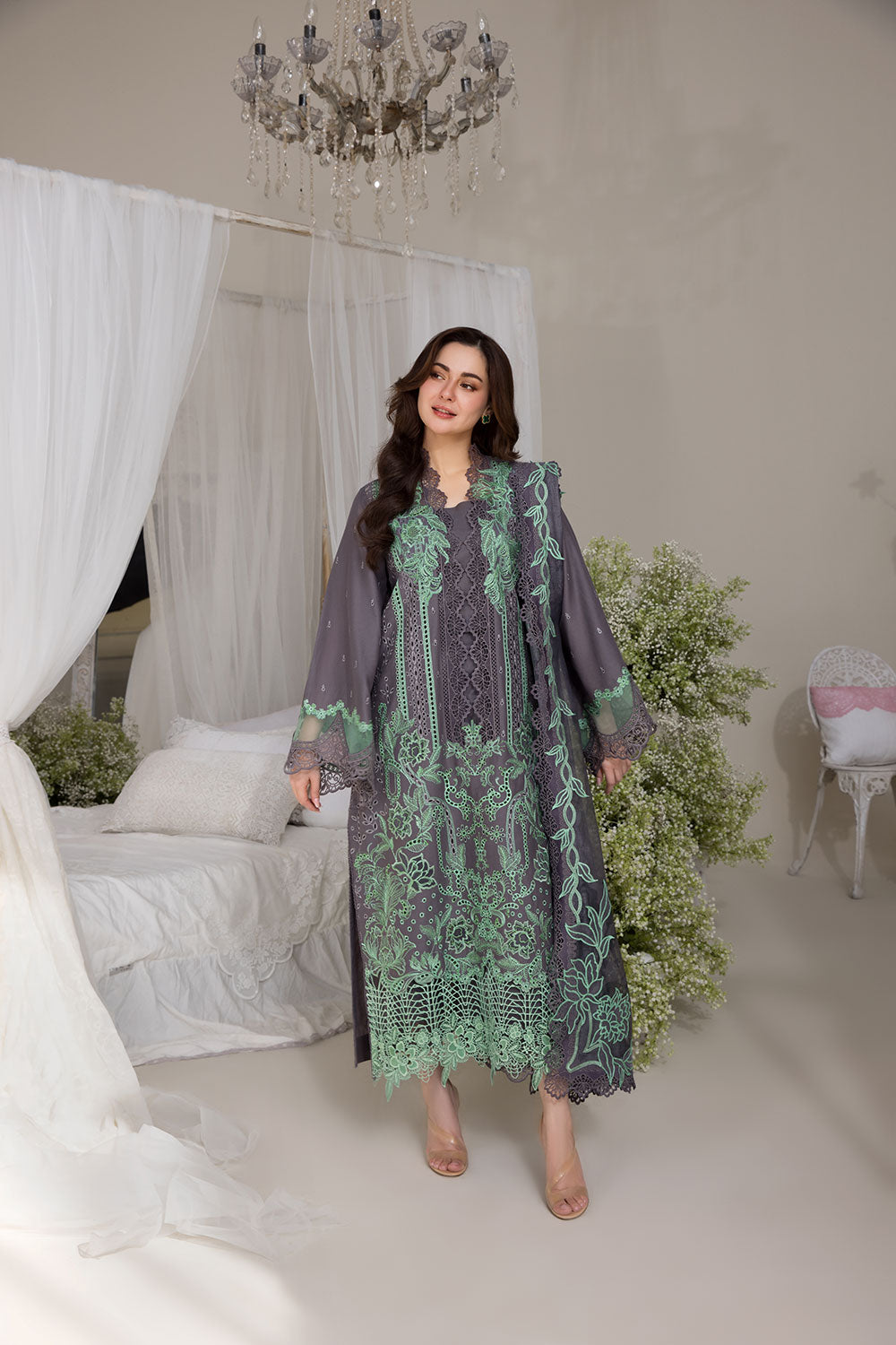 Sobia Nazir | Luxury Lawn 25 | 3B - House Of Hania