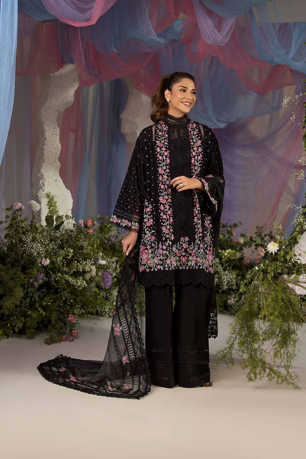 Sobia Nazir | Luxury Lawn 25 | 4B - House Of Hania