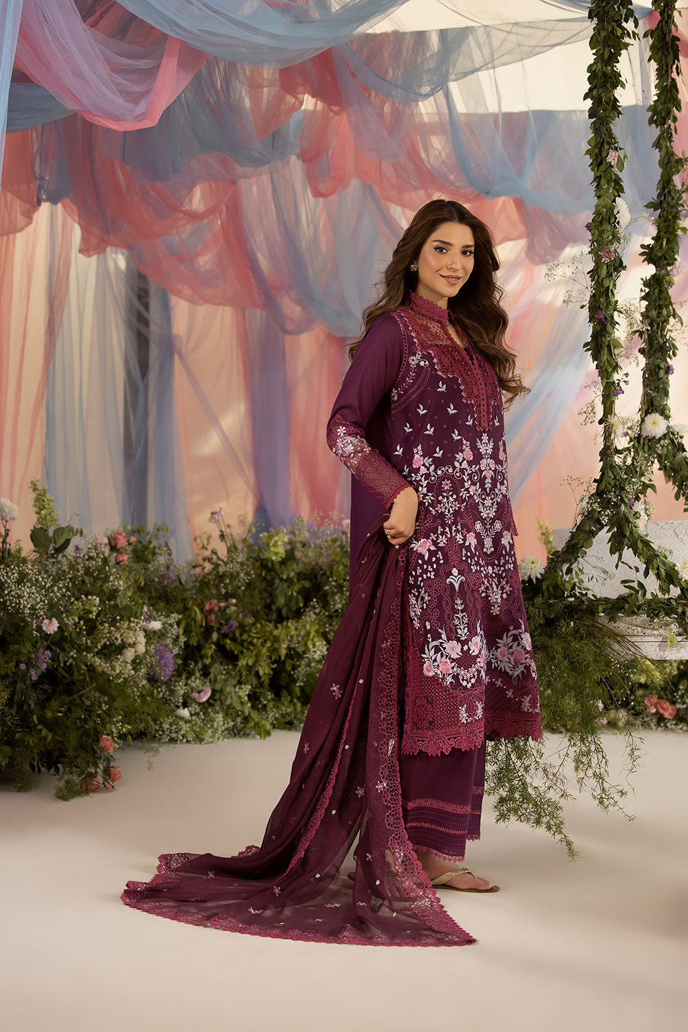 Sobia Nazir | Luxury Lawn 25 | 6A - House Of Hania