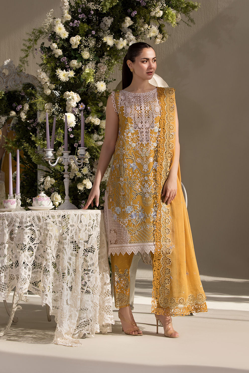 Sobia Nazir | Luxury Lawn 25 | 6B - House Of Hania