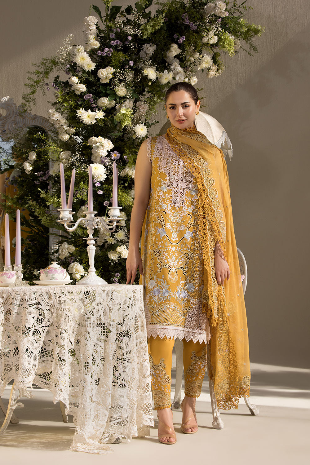 Sobia Nazir | Luxury Lawn 25 | 6B - House Of Hania