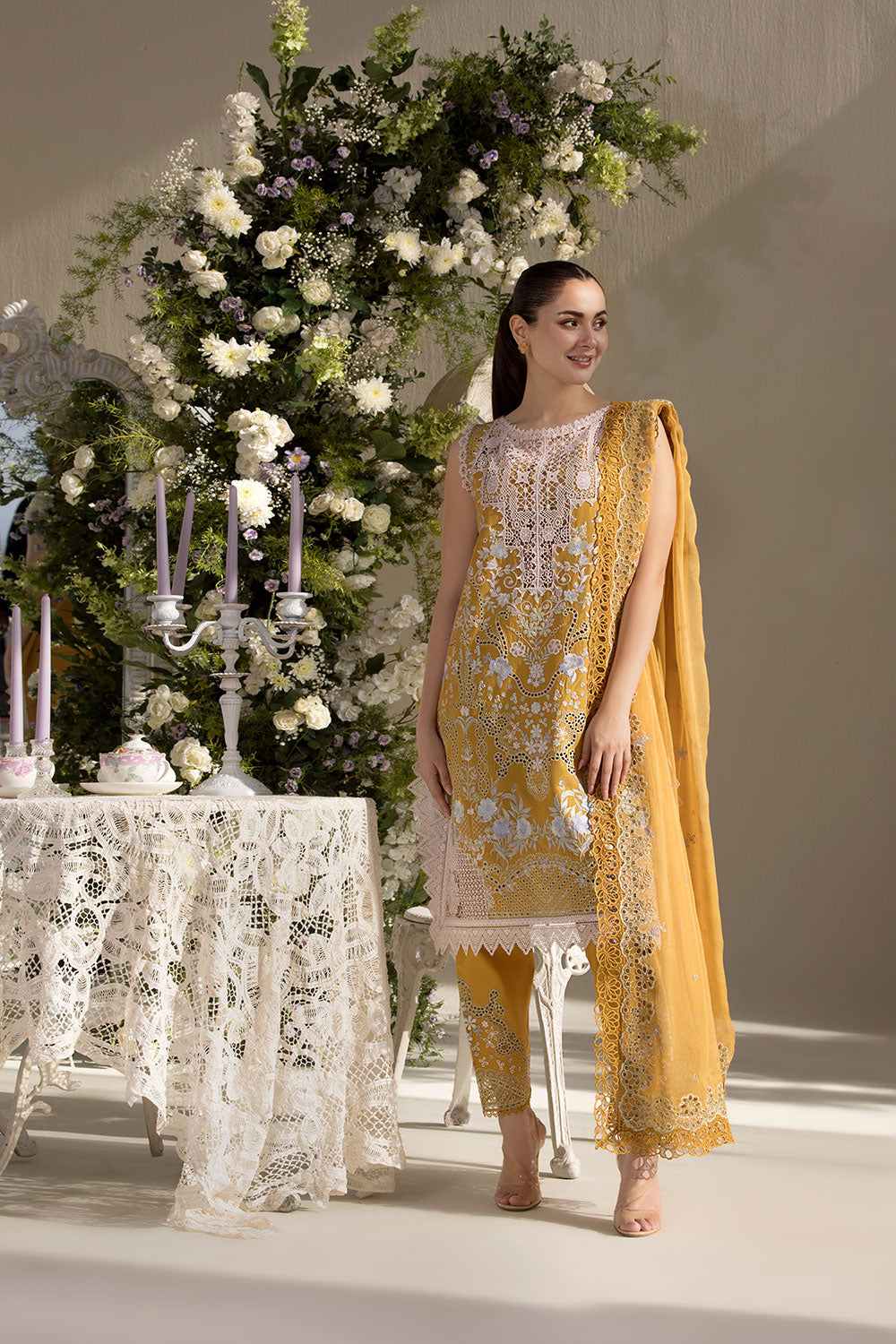Sobia Nazir | Luxury Lawn 25 | 6B - House Of Hania