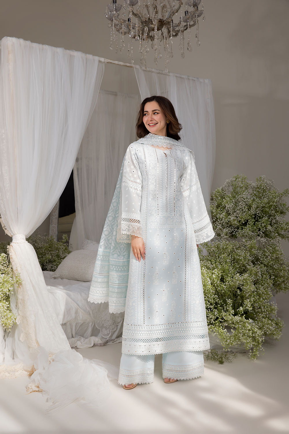 Sobia Nazir | Luxury Lawn 25 | 7A - House Of Hania