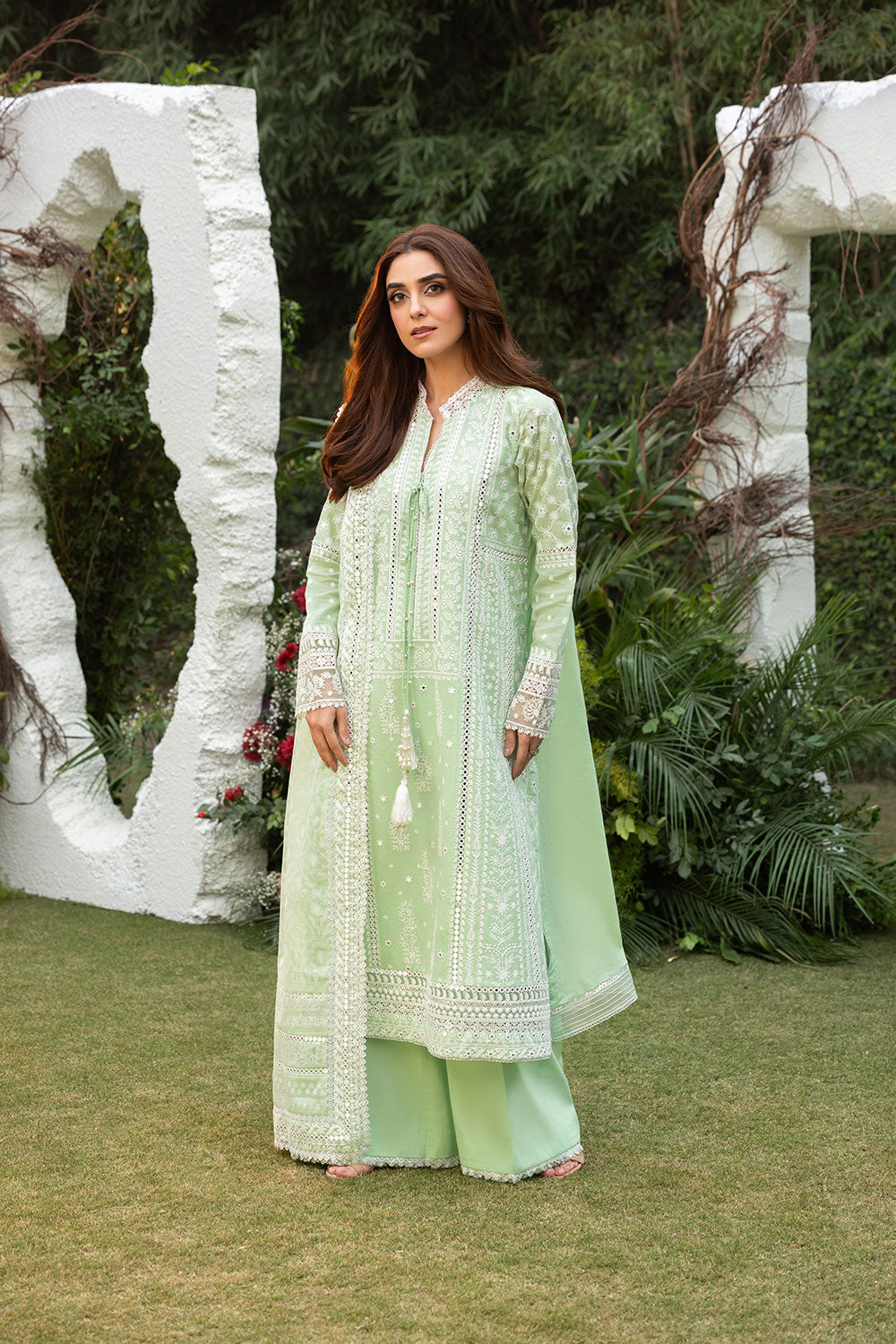 Sobia Nazir | Luxury Lawn 25 | 7B - House Of Hania