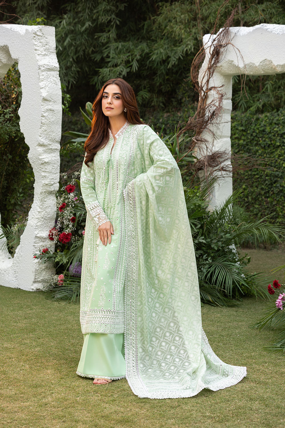 Sobia Nazir | Luxury Lawn 25 | 7B - House Of Hania