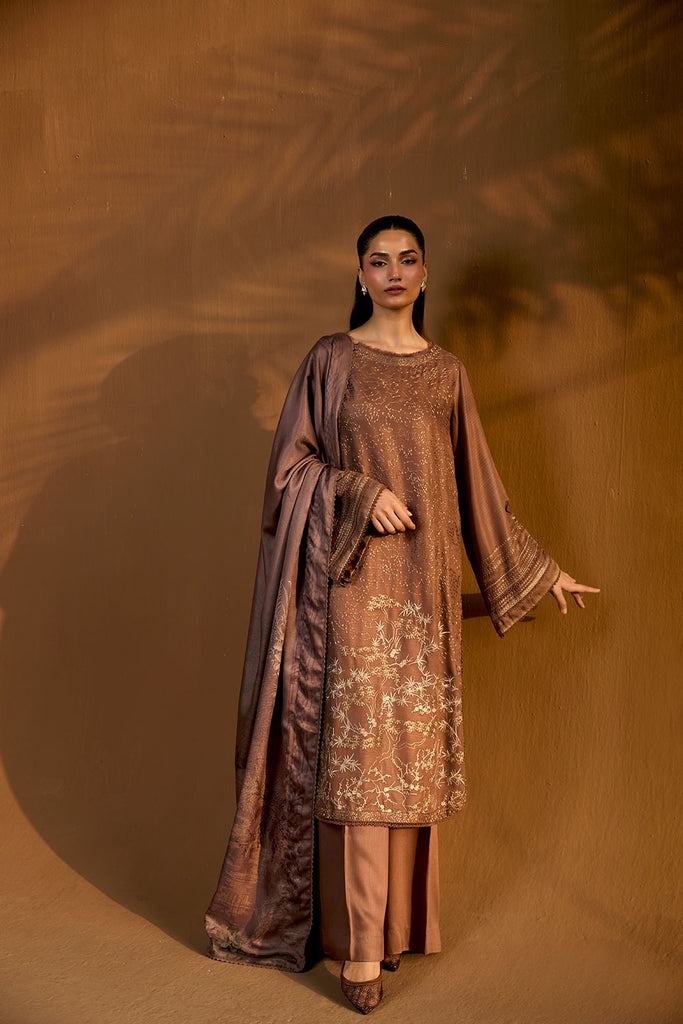 Sobia Nazir | Winter Shawl 25 | Design 1B - House Of Hania