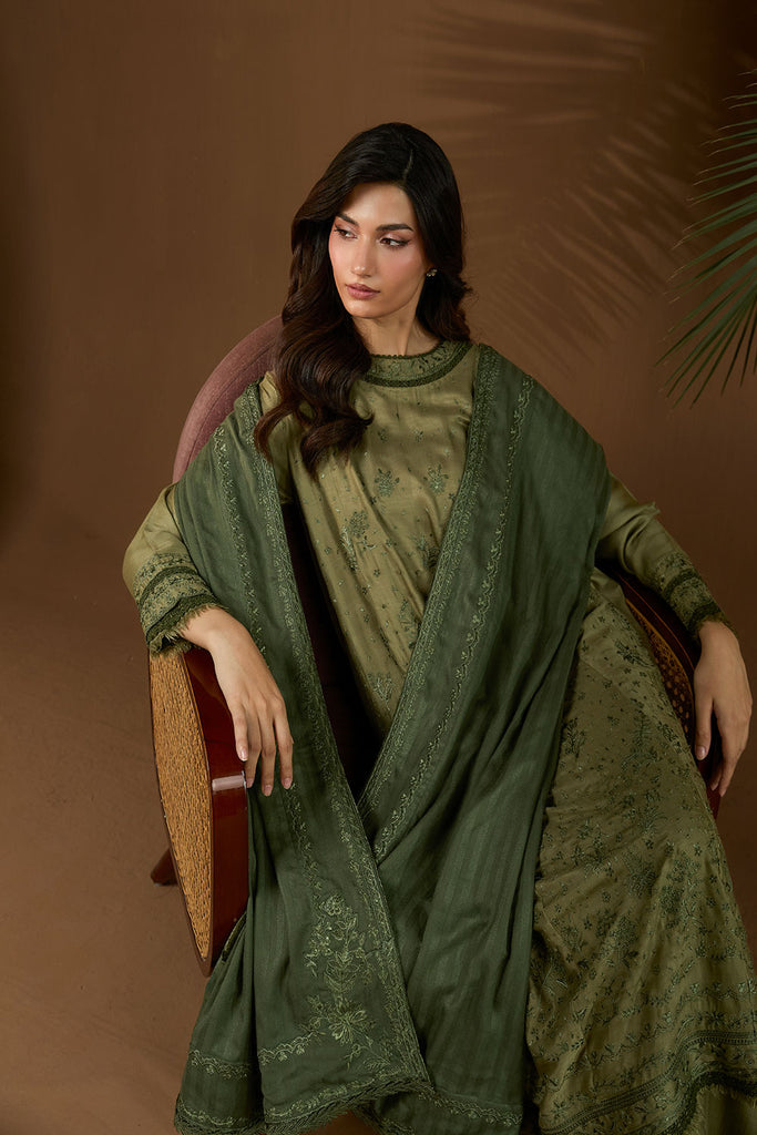 Sobia Nazir | Winter Shawl 25 | Design 2A - House Of Hania