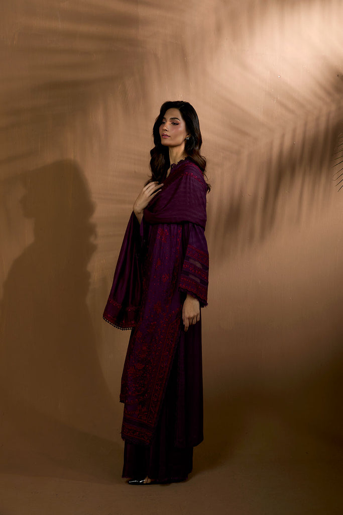 Sobia Nazir | Winter Shawl 25 | Design 2B - House Of Hania