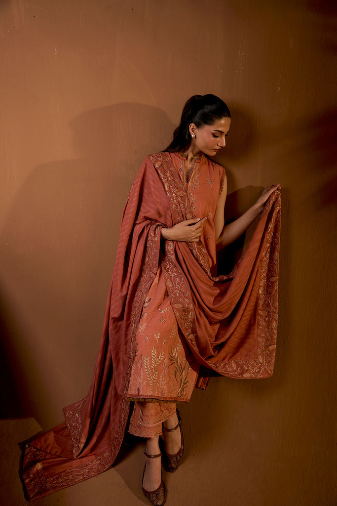 Sobia Nazir | Winter Shawl 25 | Design 4A - House Of Hania