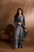 Sobia Nazir | Winter Shawl 25 | Design 5B - House Of Hania
