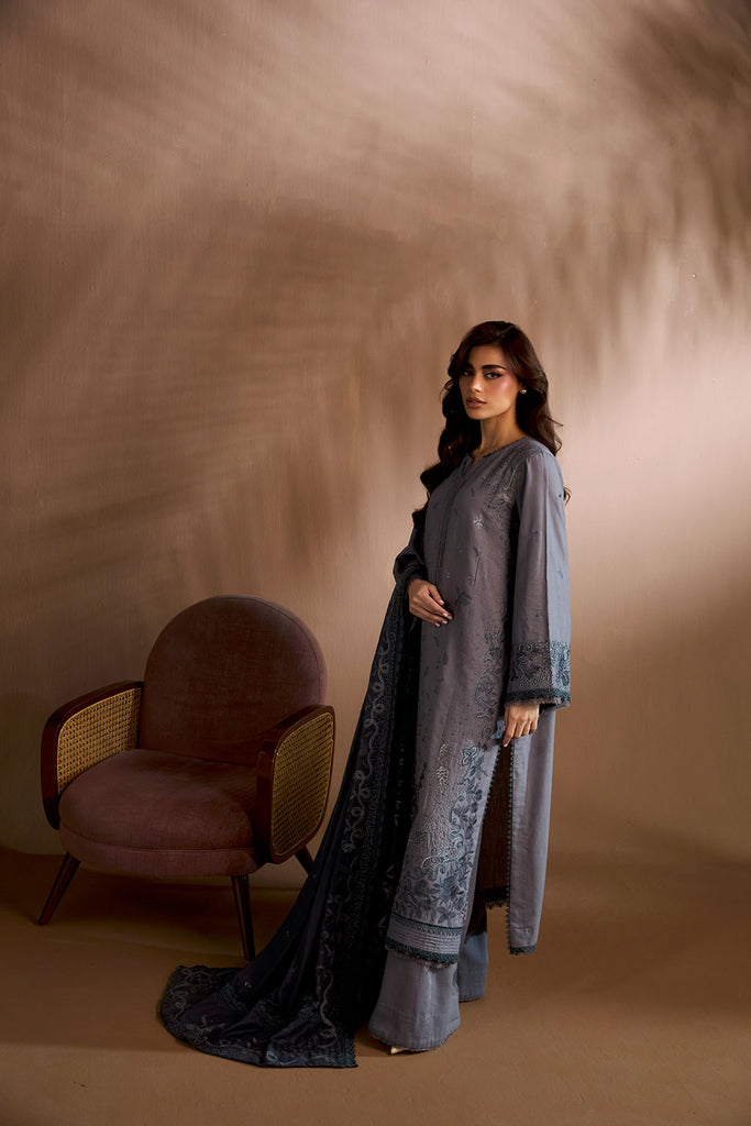 Sobia Nazir | Winter Shawl 25 | Design 5B - House Of Hania