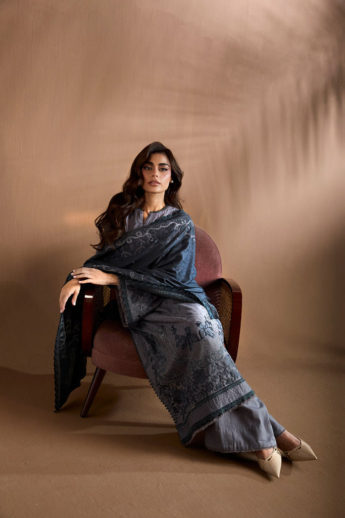 Sobia Nazir | Winter Shawl 25 | Design 5B - House Of Hania