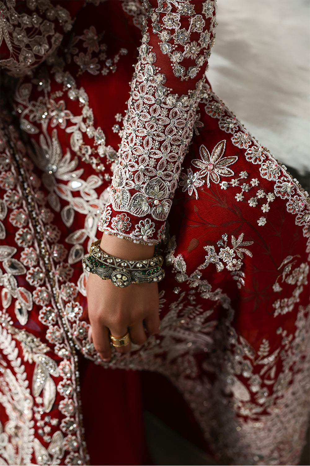 Soraya | Lumene Festive 26 | Solara - House Of Hania