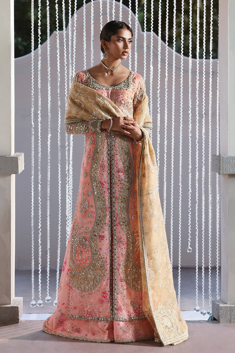 Soraya | Lumene Festive 26 | Velora - House Of Hania