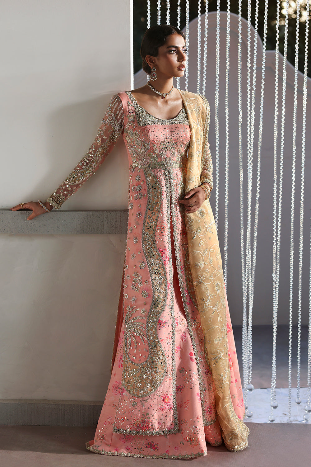 Soraya | Lumene Festive 26 | Velora - House Of Hania