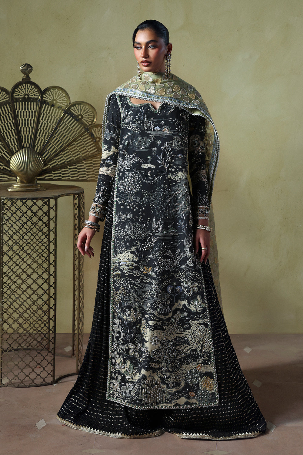 Soraya | Lumene Festive 26 | Zyra - House Of Hania