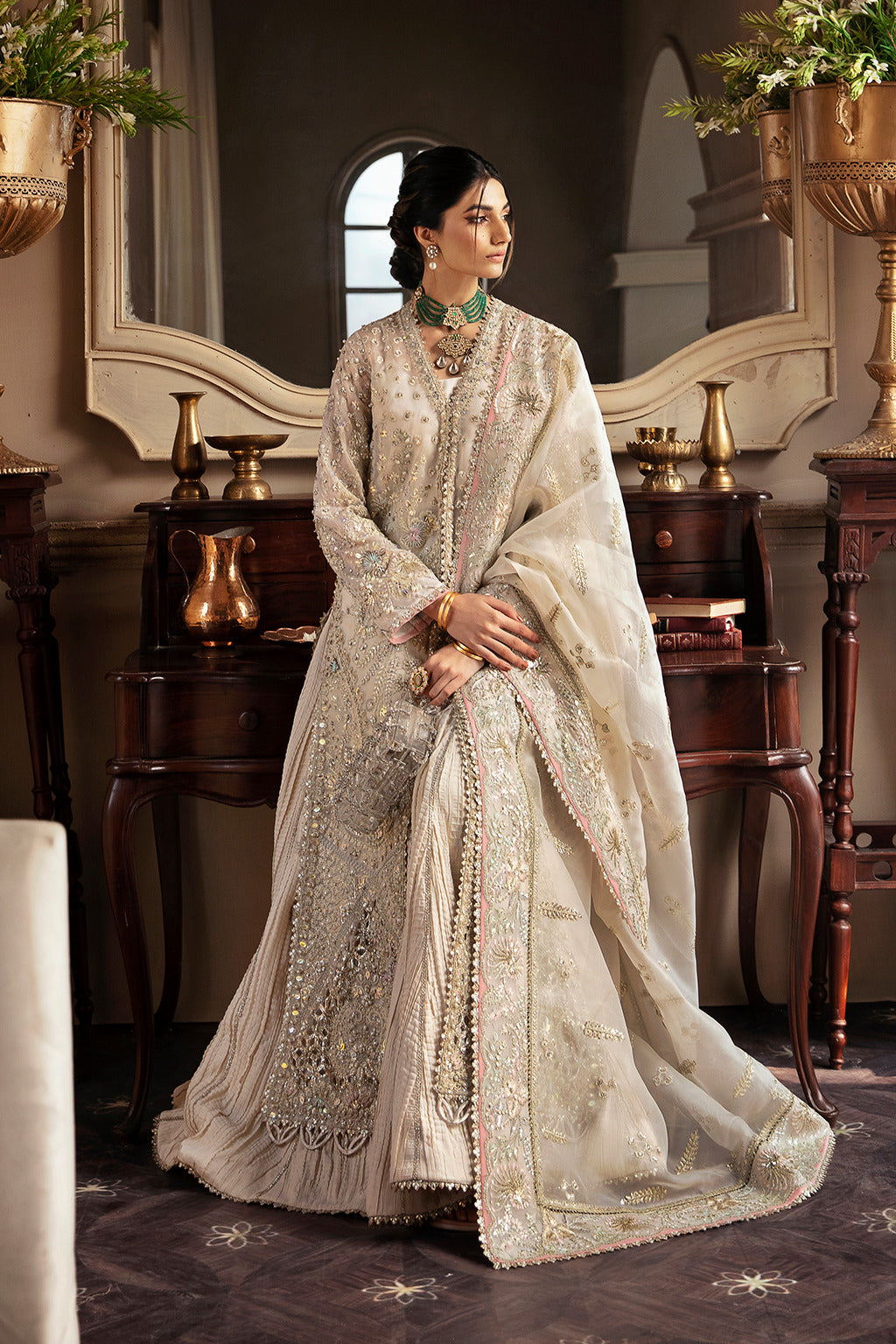 Soraya | Lumene Festive | MIEL - House Of Hania