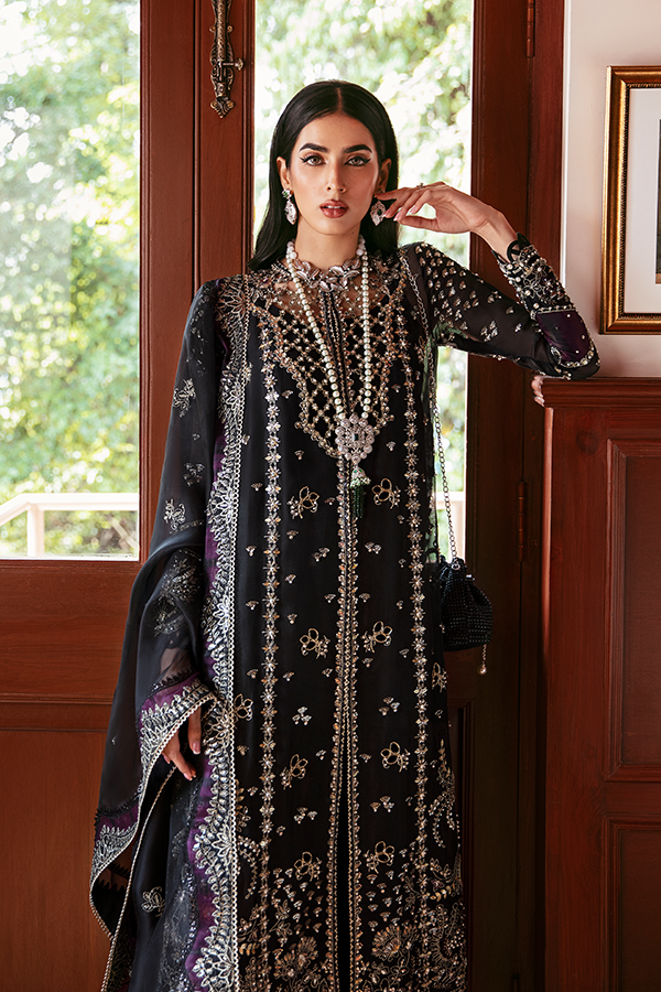 Soraya | Lumene Festive | NOIR - House Of Hania