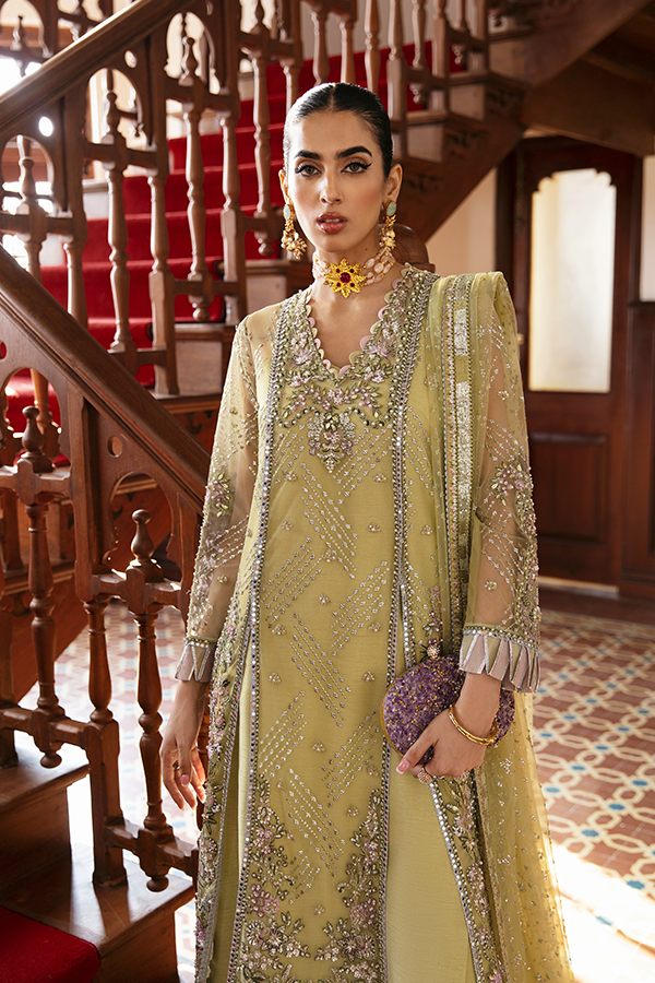 Soraya | Lumene Festive | OLIVINE - House Of Hania