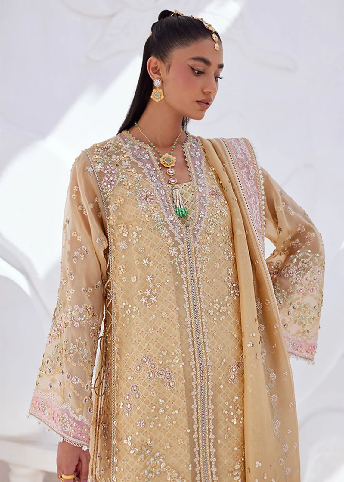 Suffuse | Freeshia RTW'24 | Suha - House Of Hania