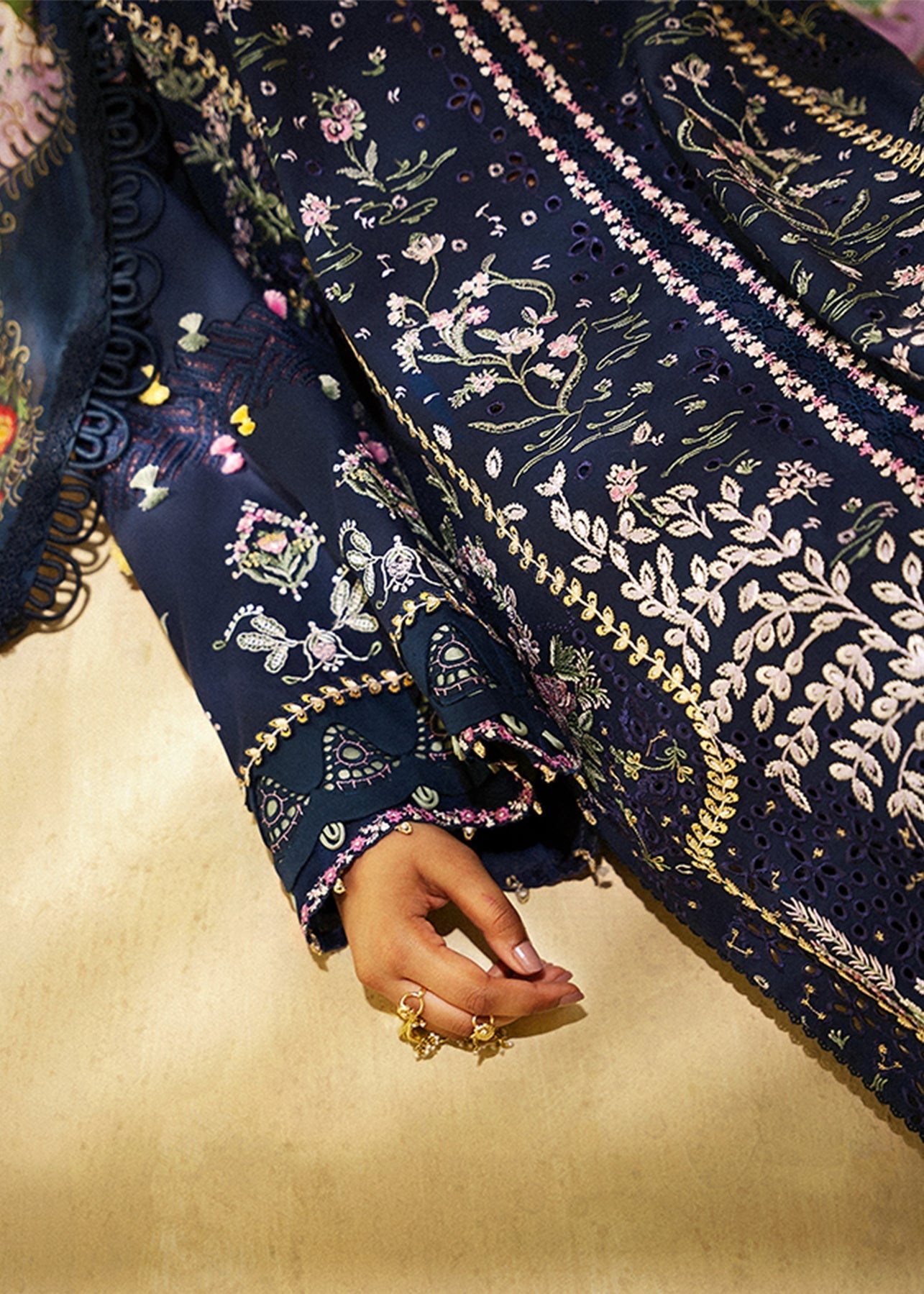 Suffuse | Luxury Lawn 25 | ENA - House Of Hania