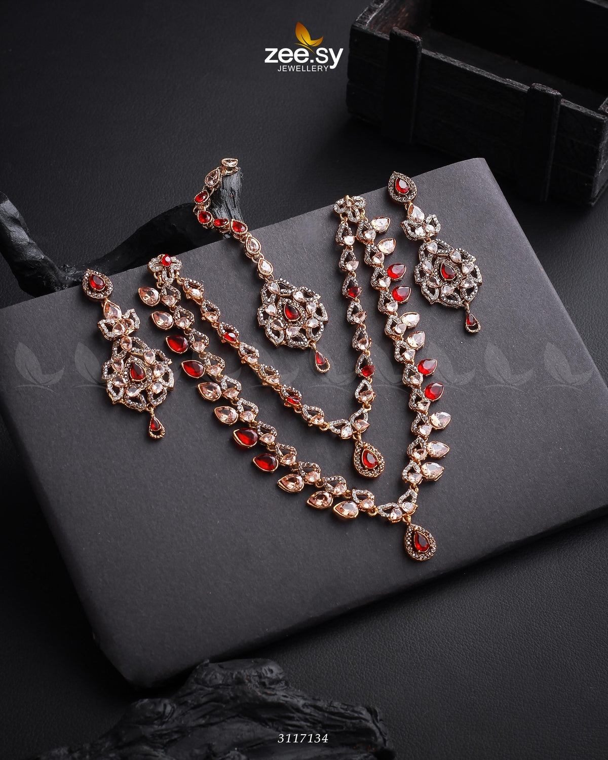 Urwa Hocane Necklace Set - House Of Hania