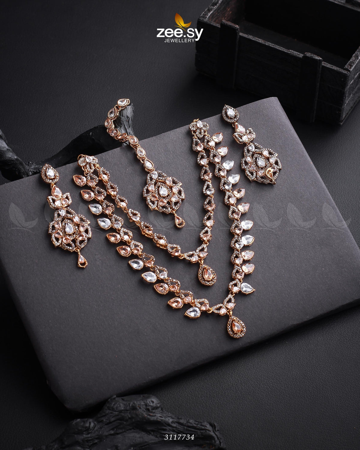 Urwa Hocane Necklace Set - House Of Hania