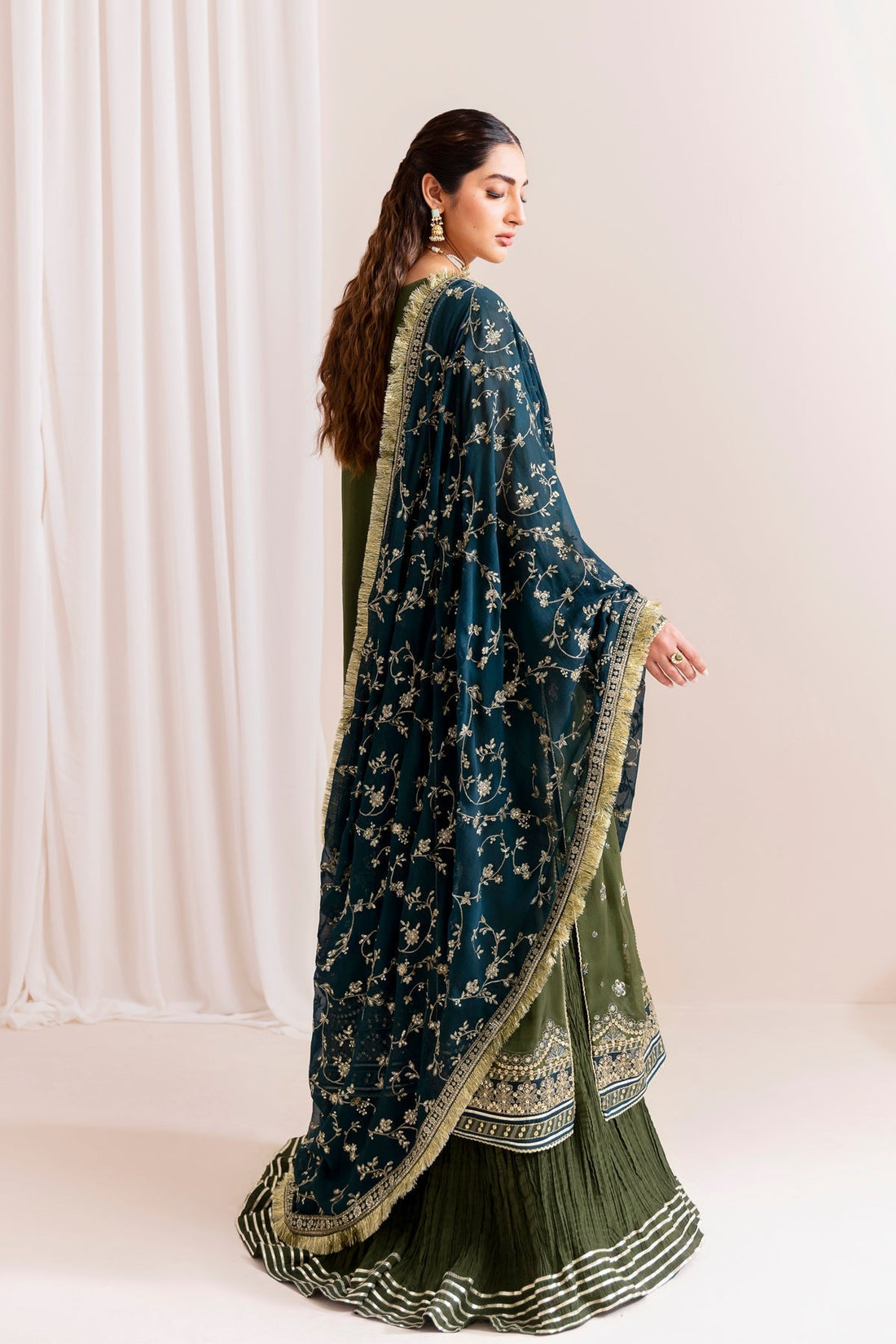 Xenia Formals | Luxury Formals 25 | MAHVASH - House Of Hania
