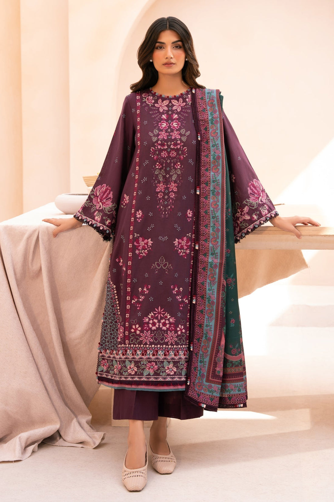 Xenia Formals | Rang e Khizan | AMORA - House Of Hania