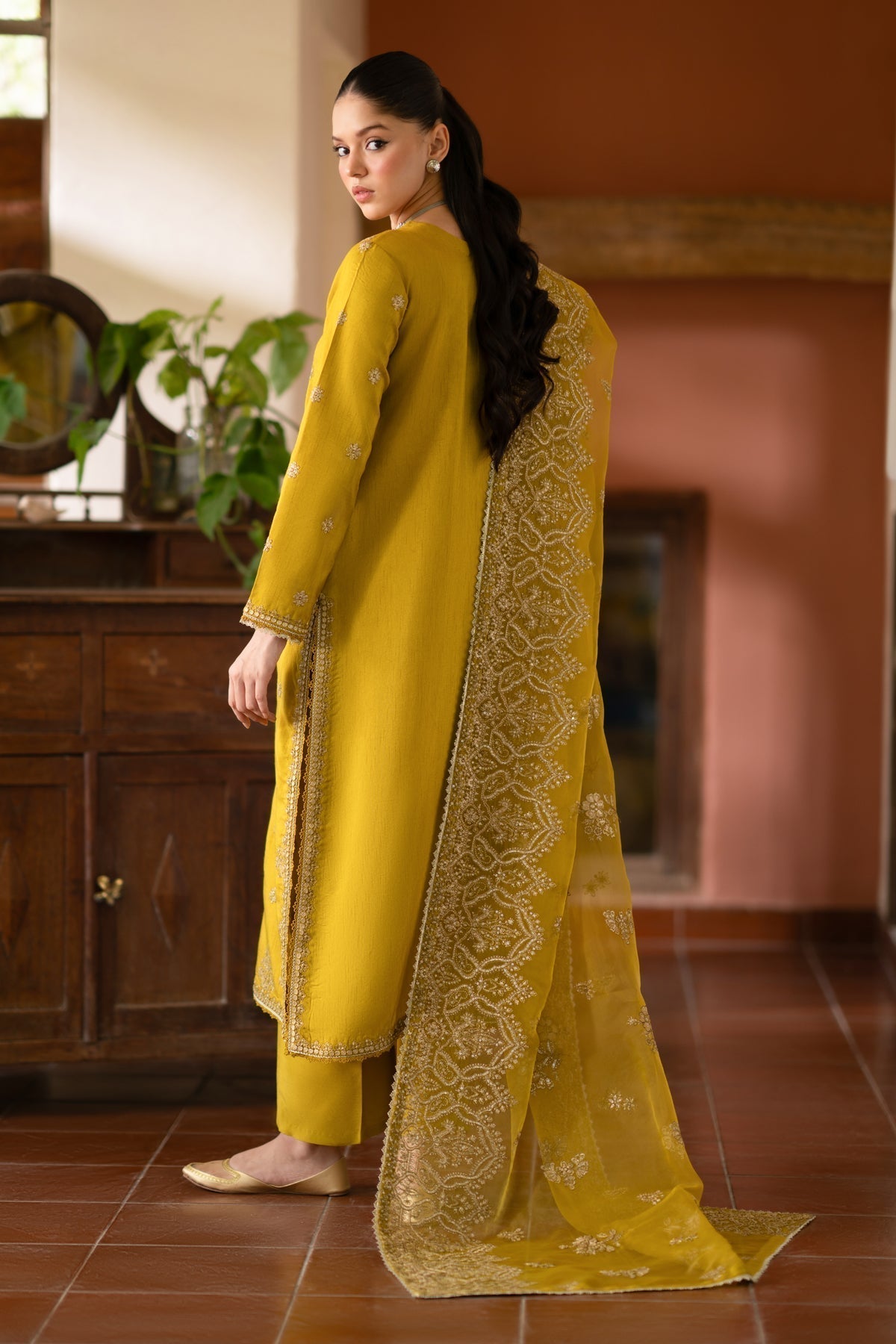 Xenia Formals | Ready to Wear Dresses | IRAAMA - House Of Hania