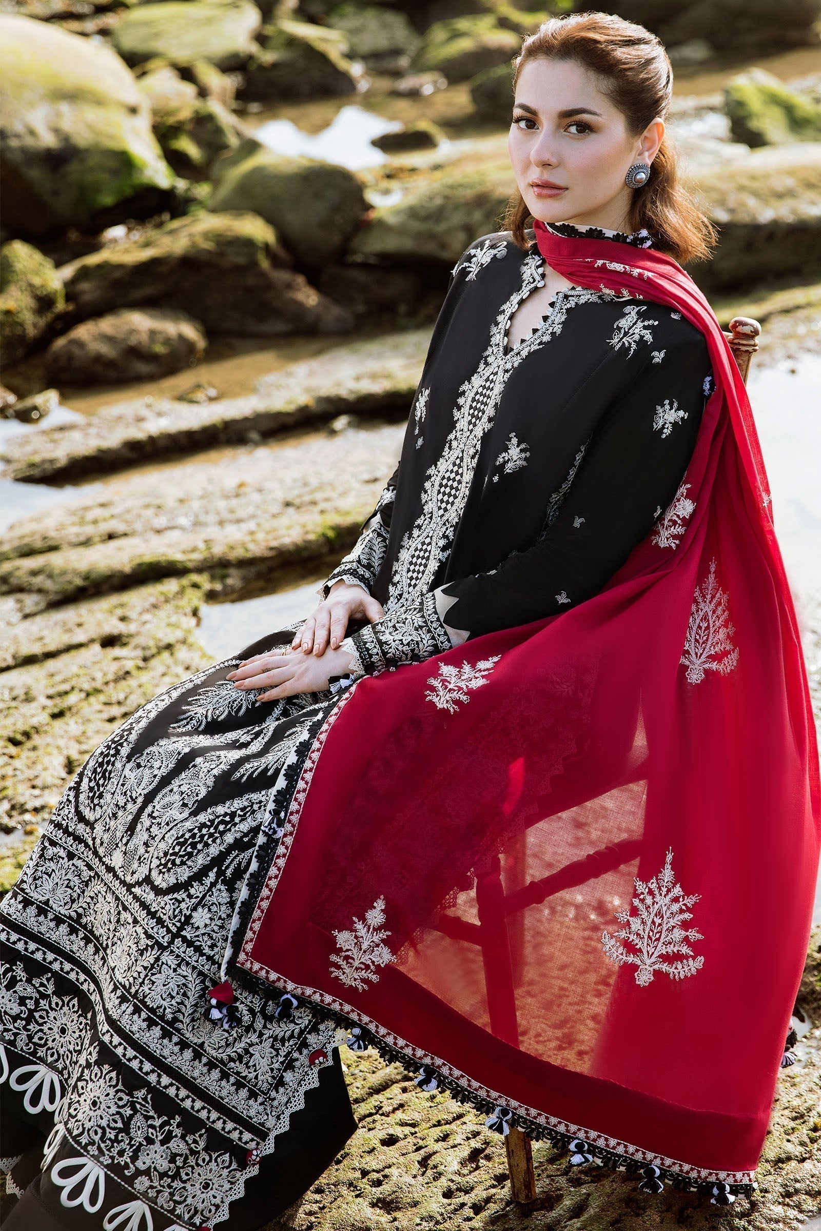 ZAHA LUXURY LAWN ISKELE (ZL23-01 A) - House Of Hania