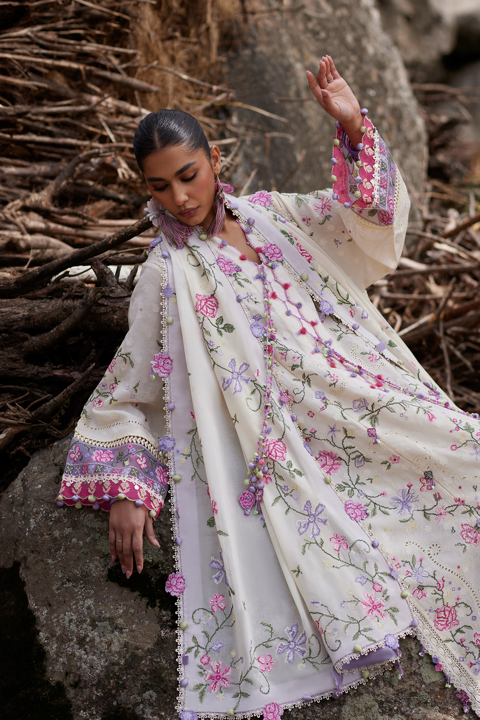 Zaha | Lawn 26 | HUĀ YÙN 花韵 (ZL26-03 A) - House Of Hania