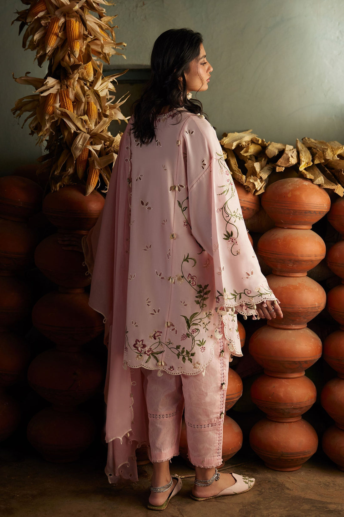 Zaha | Lawn 26 | JIĀYĪN 嘉音 (ZL26-04 A) - House Of Hania