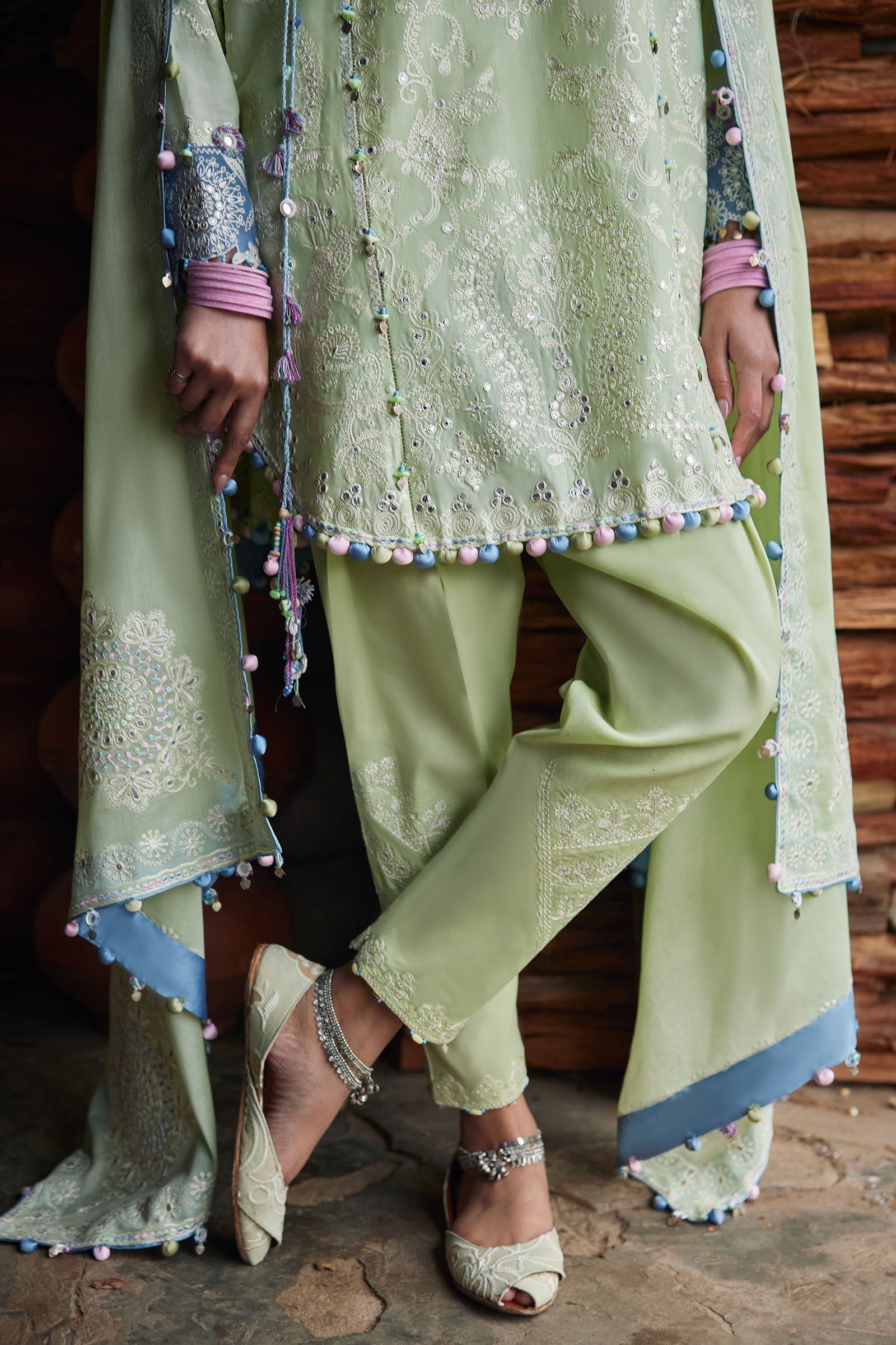 Zaha | Lawn 26 | RÙYÁ 乳雅 (ZL26-02 A) - House Of Hania