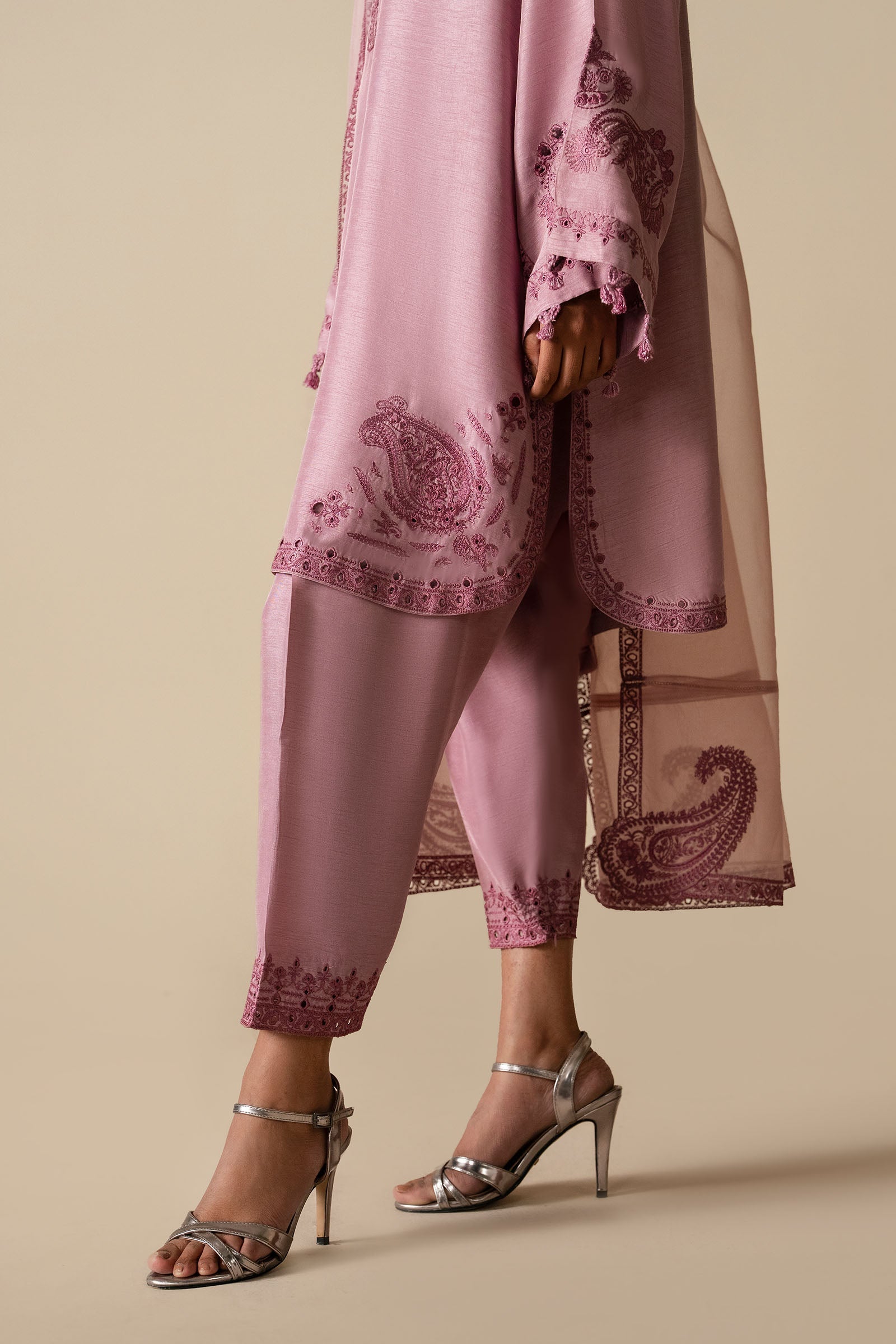 Zaha | Serae Pret | FLORAYNE - House Of Hania